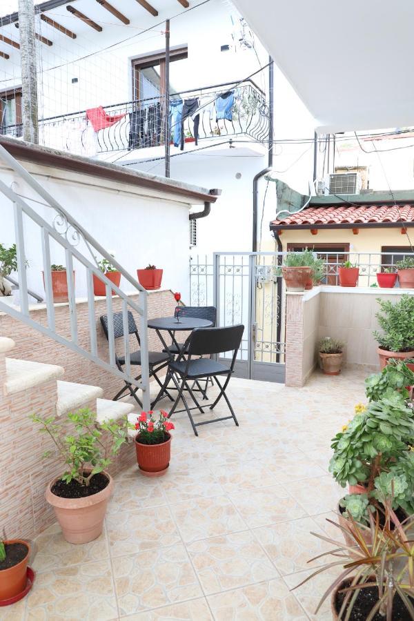 Downtown Apartment 2 Berati Exterior foto