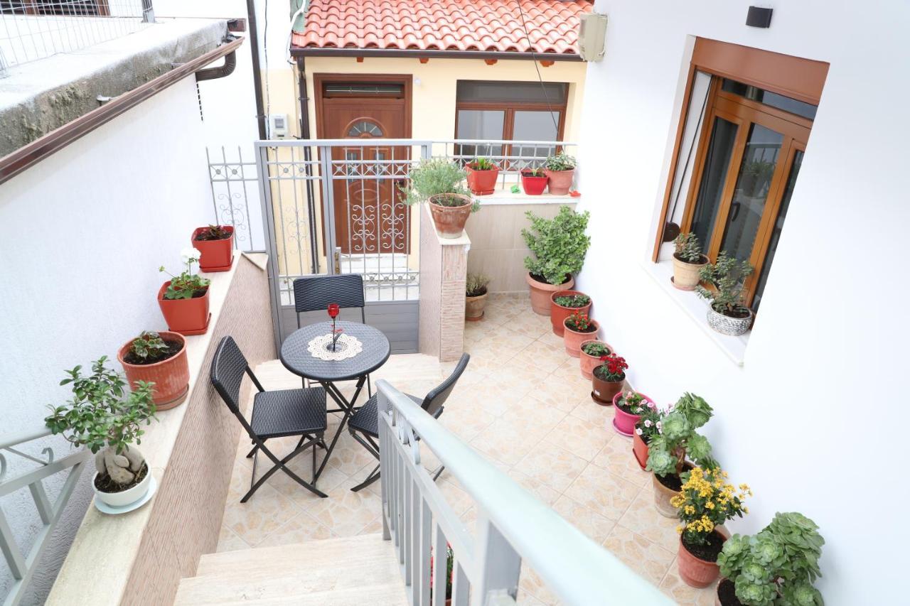 Downtown Apartment 2 Berati Exterior foto